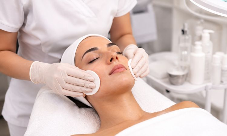 Higiene facial: qué es, cómo cuidar el rostro y rutina recomendada